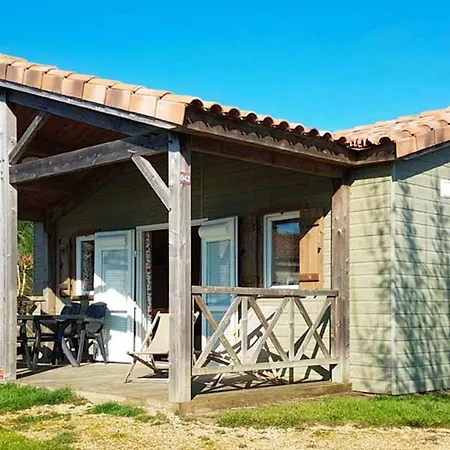 Bungalow With 2 Bedrooms In La Chapellehermier With Shared Pool And Furnished Terrace 12 Km From The Beach *