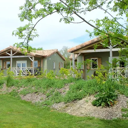 Bungalow With 2 Bedrooms In La Chapellehermier With Shared Pool And Furnished Terrace 12 Km From The Beach Holiday home La Chapelle-Hermier